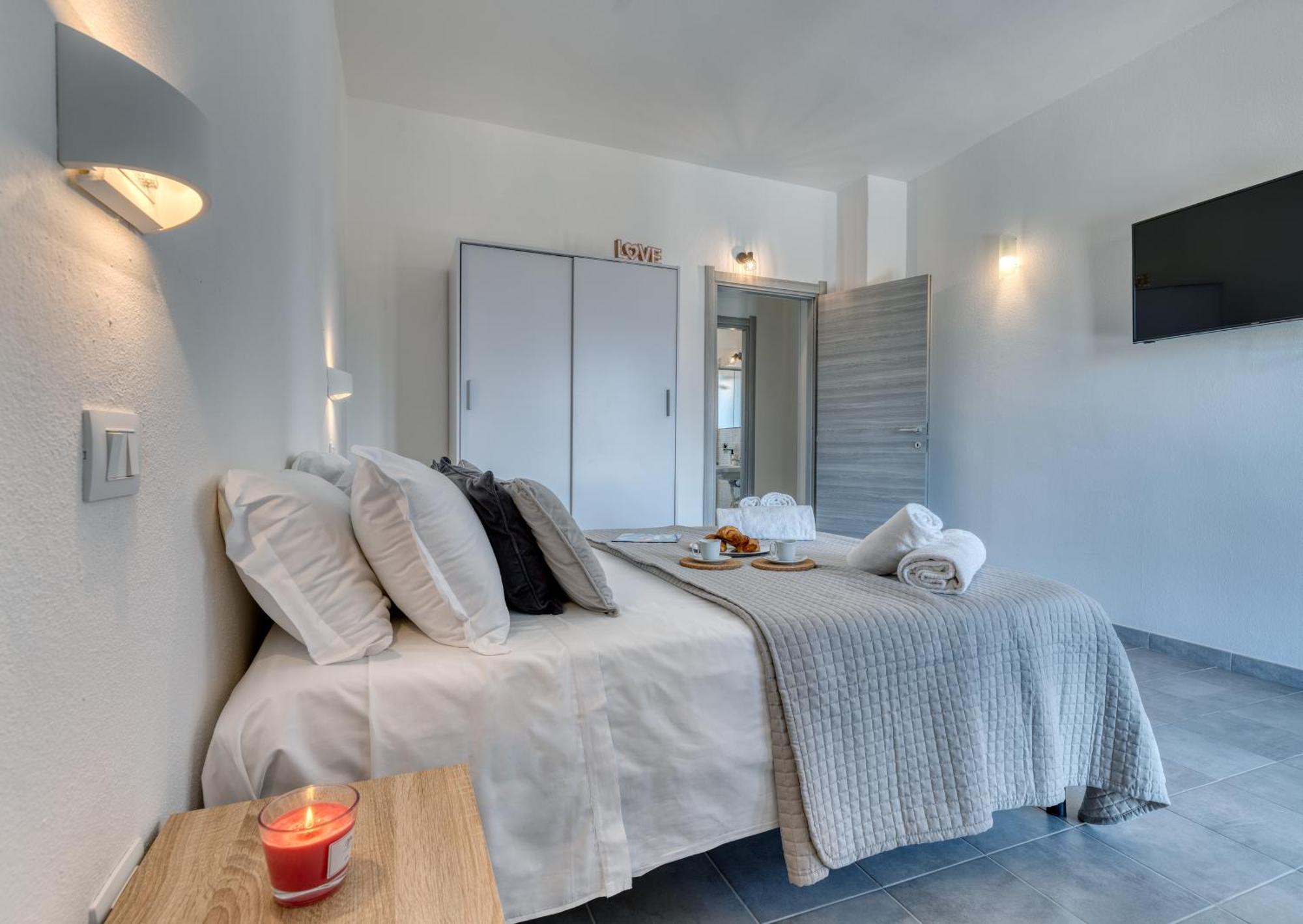 Izzhome Cozy Sunflowers Pula Ngoại thất bức ảnh